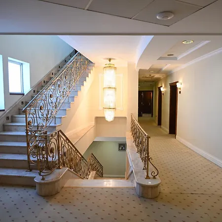 Stone Bridge Otel