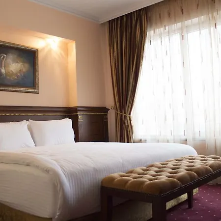 Otel Stone Bridge 4*